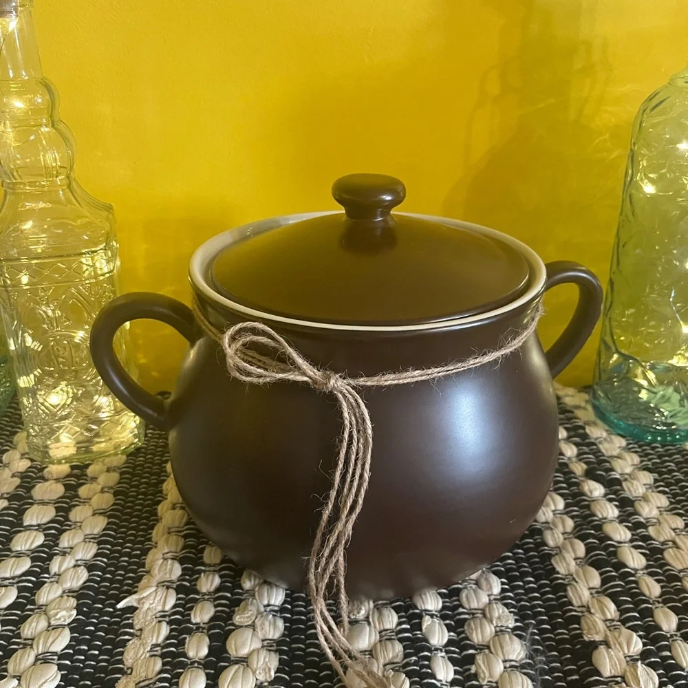 Parini Dark Brown Ceramic Handled Chili Pot w/ Lid 5 Quart